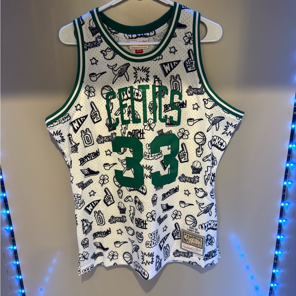 Mitchell & Ness White and Black Celtics Graphic Jersey